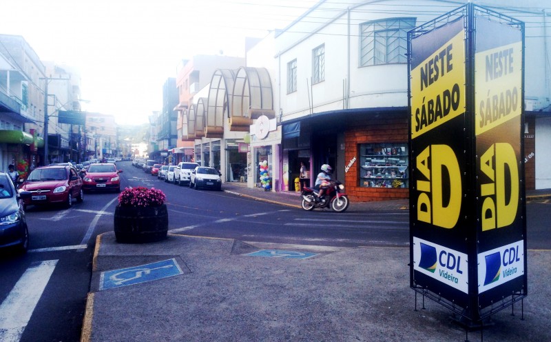 CDL Videira promove três dias com horário especial de atendimento no mês de maio CDL Videira promove três dias com horário especial de atendimento no mês de maio