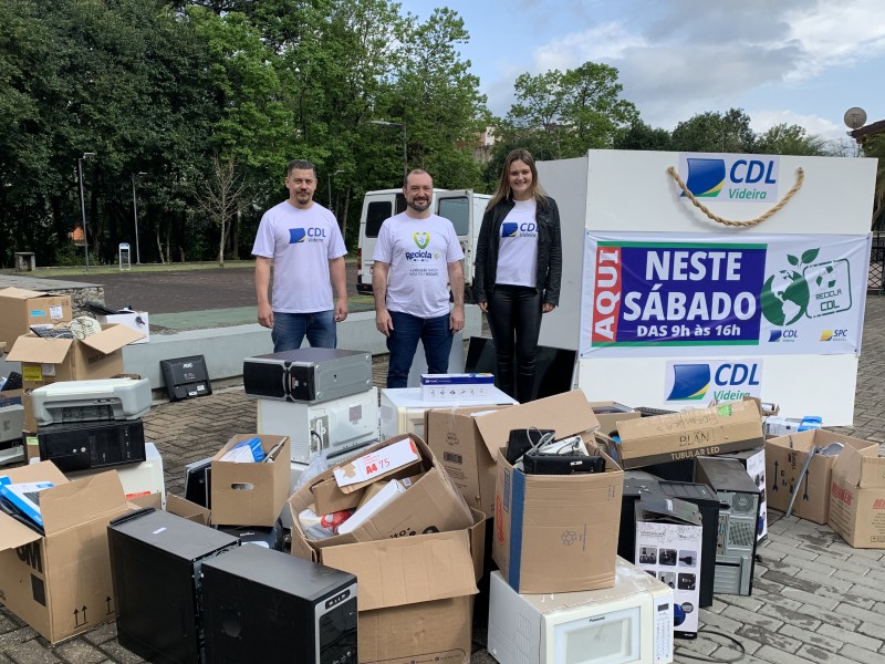 Recicla CDL supera marca de 300 toneladas de lixo eletrônico recolhidas gratuitamente Recicla CDL supera marca de 300 toneladas de lixo eletrônico recolhidas gratuitamente