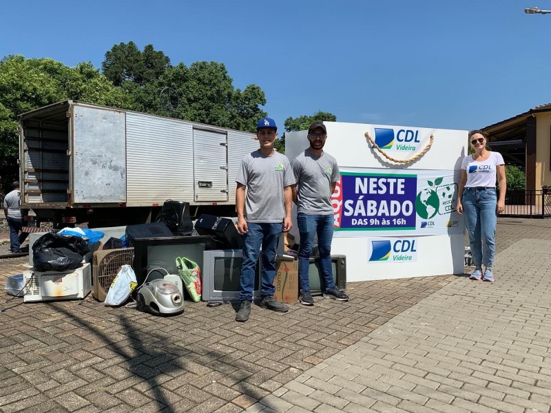 Recicla CDL recolhe mais de 4 mil kg de lixo eletrônico Recicla CDL recolhe mais de 4 mil kg de lixo eletrônico