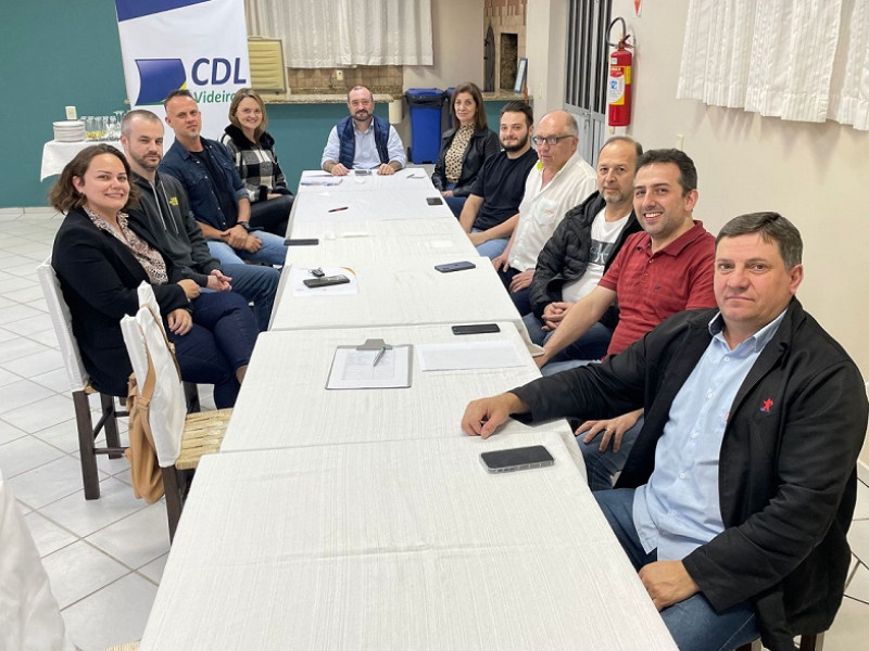 CDL Videira se reúne para programar série de eventos e ações CDL Videira se reúne para programar série de eventos e ações
